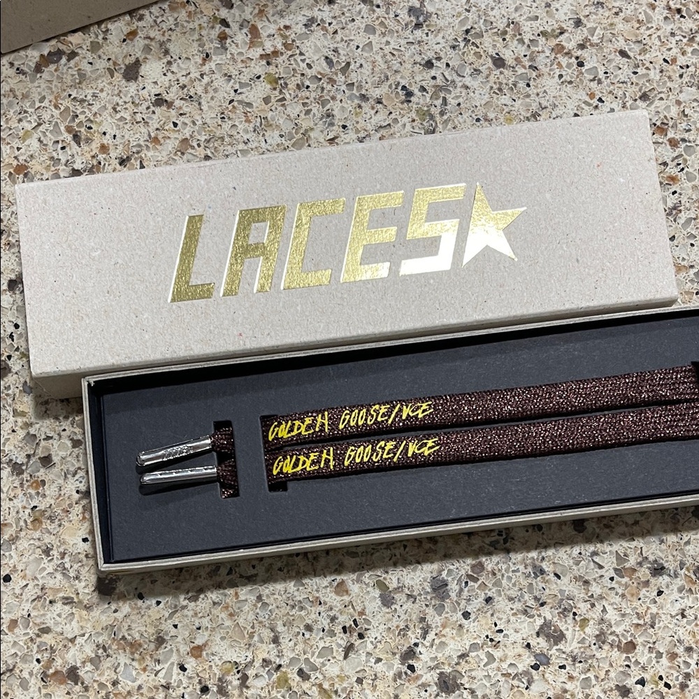 Golden Goose Glittery Bronze/yellow Laces